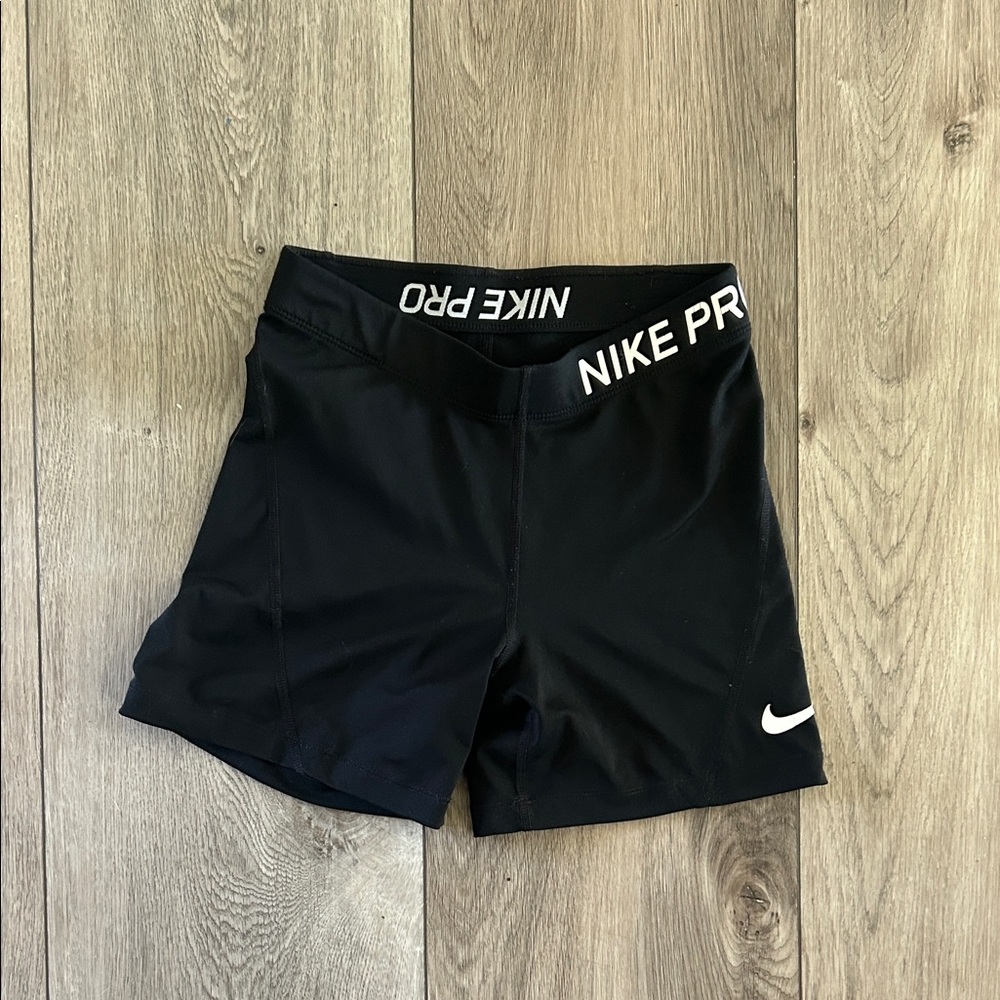 Used Nike Women's Black Athletic Spandex Bike Shorts
